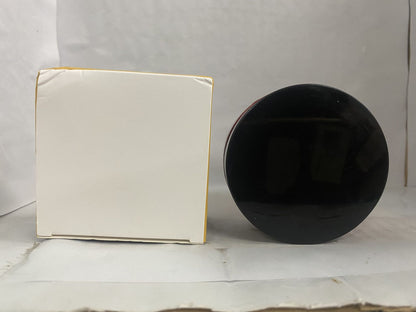 Top view of Hoegoa Edges Controller jar next to its packaging, emphasizing its extreme hold formula.