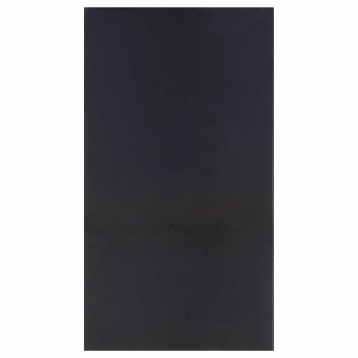Guess Seductive Noir elegant black rectangular box packaging with subtle texture for women's fragrance